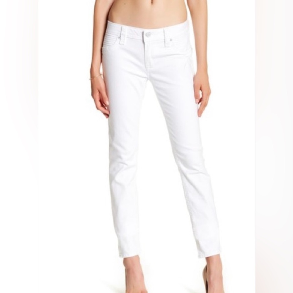 Rock Revival (SALE)  Janeil White Skinny Jeans size 28